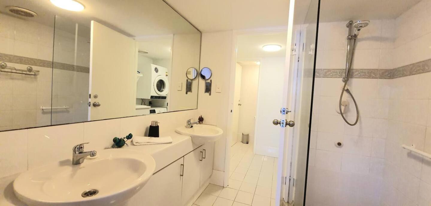 Sandcastles Beachfront Luxury Retreat Apartment Perth Exterior foto
