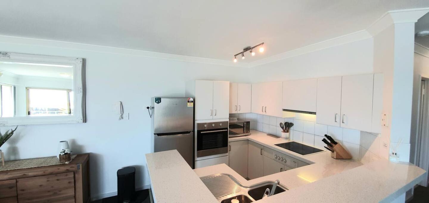 Sandcastles Beachfront Luxury Retreat Apartment Perth Exterior foto